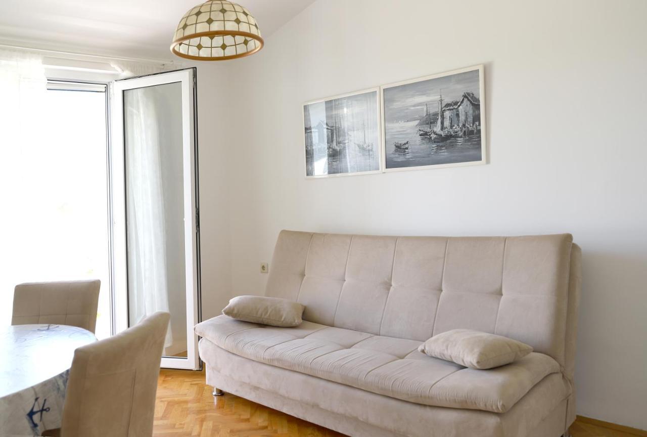 Apartment Hudan Malinska Dış mekan fotoğraf