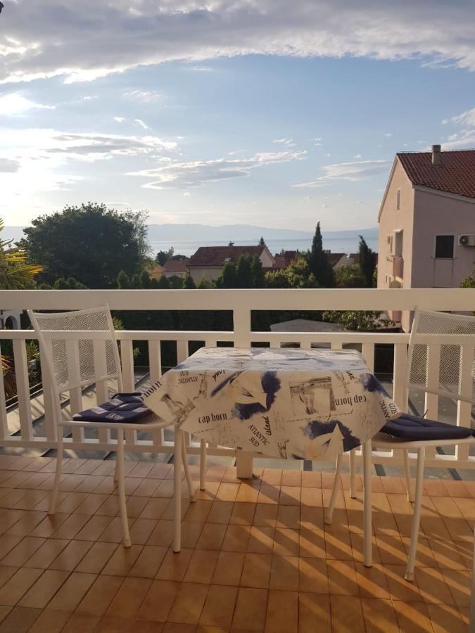 Apartment Hudan Malinska Dış mekan fotoğraf